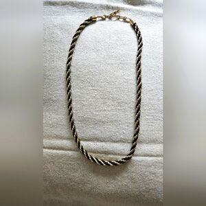 Vintage Elegant Black and Gold Twisted Necklace